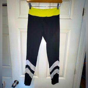 Bebe sport workout leggings with stripes at ankles size xs